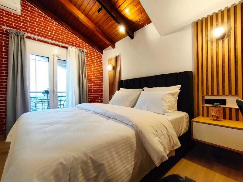 Centro Urban Suites image