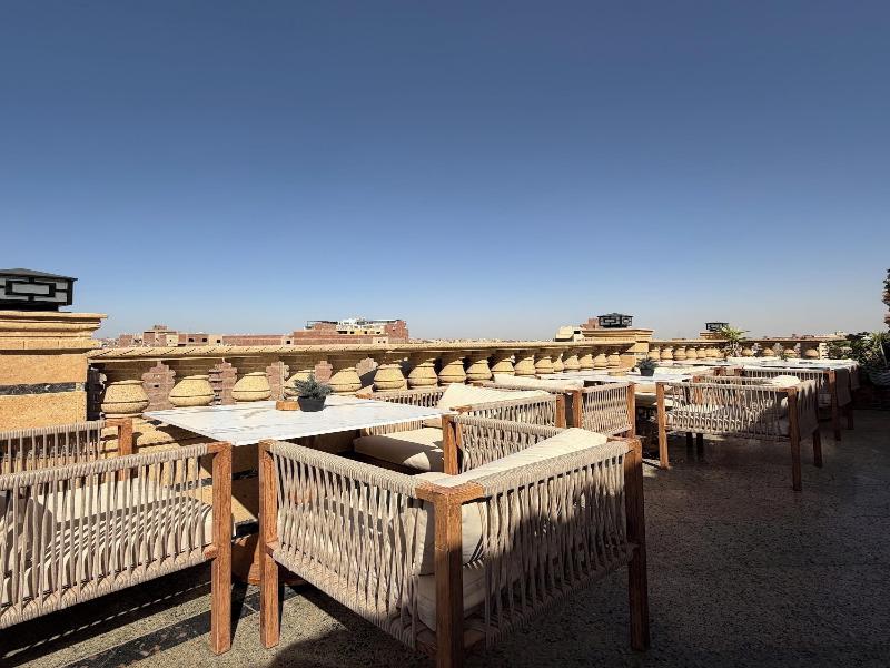 Crowne Pyramids Palace image