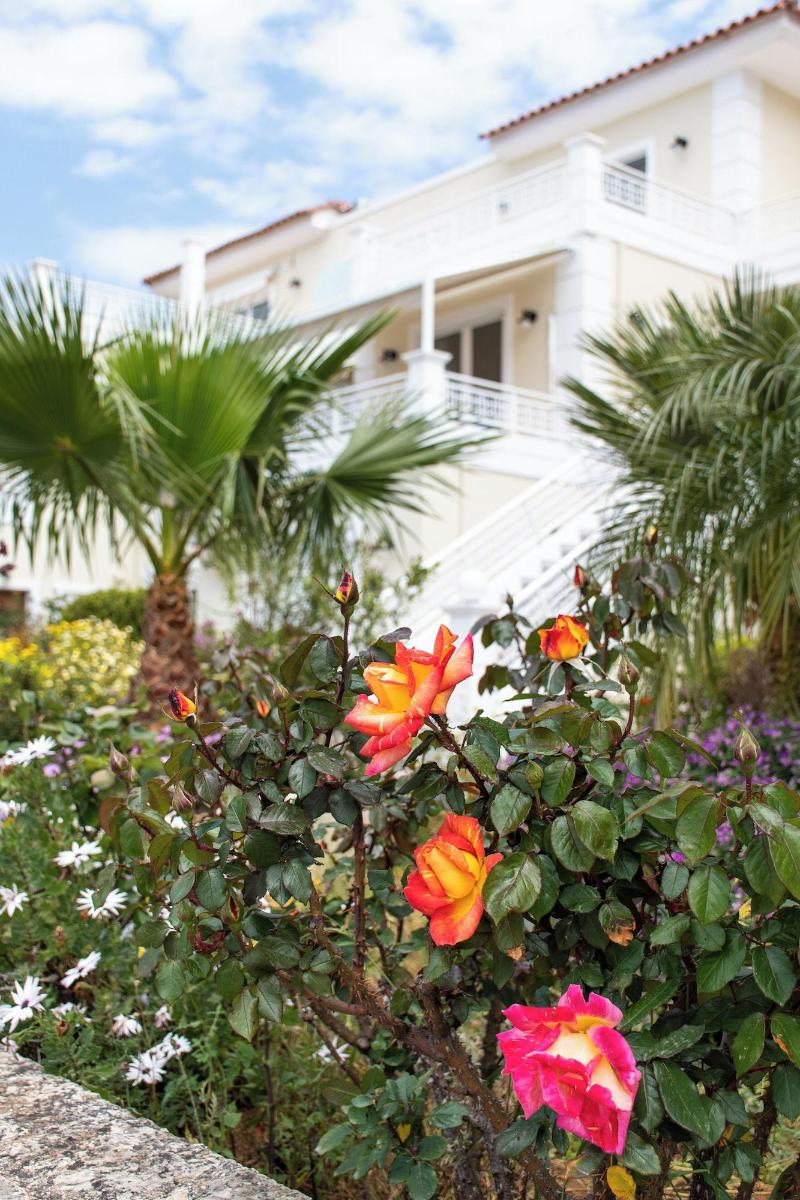 Barbaras Apartments image