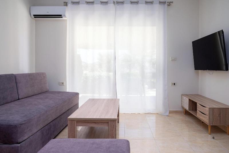 Barbaras Apartments image