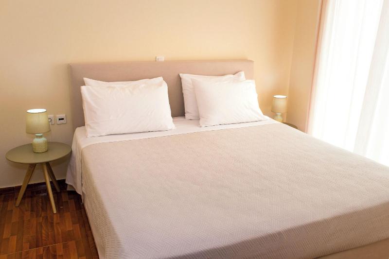 Barbaras Apartments image