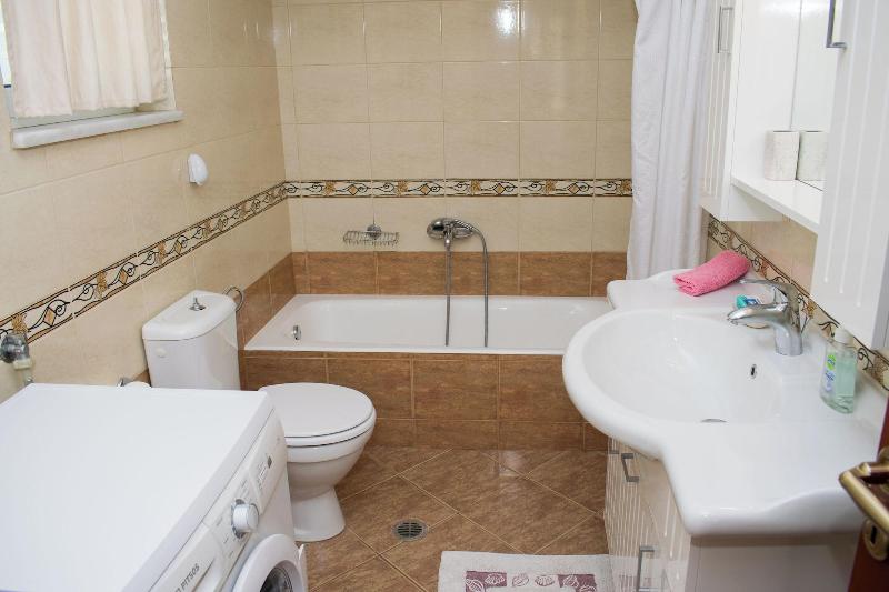 Barbaras Apartments image