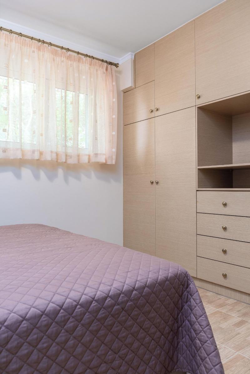 Barbaras Apartments image