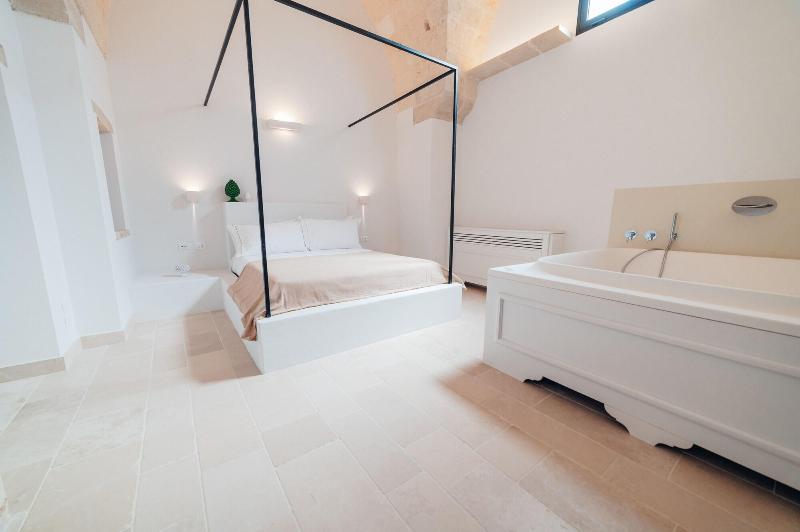 Tenuta Tresca Suites Dimora Storica image