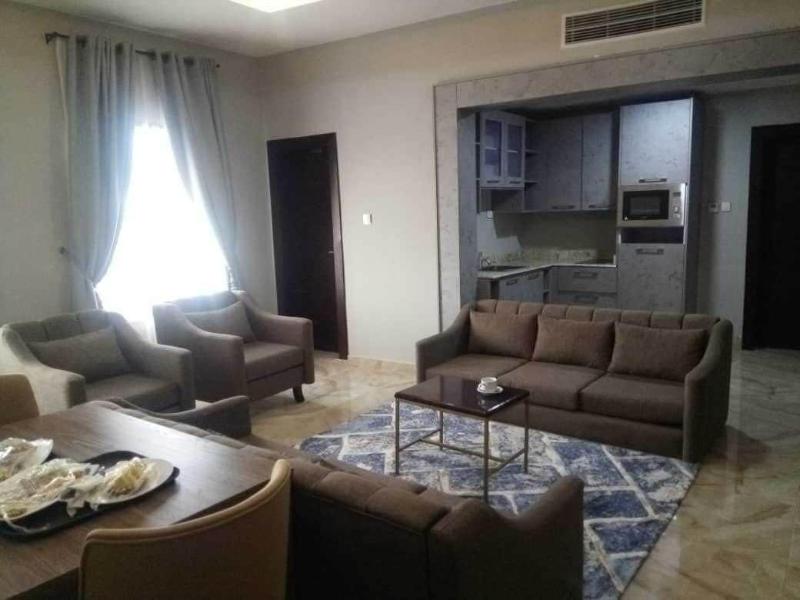 Elegant Hotel Suites By City Green 4