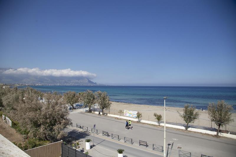 Ar Palace Hotel image
