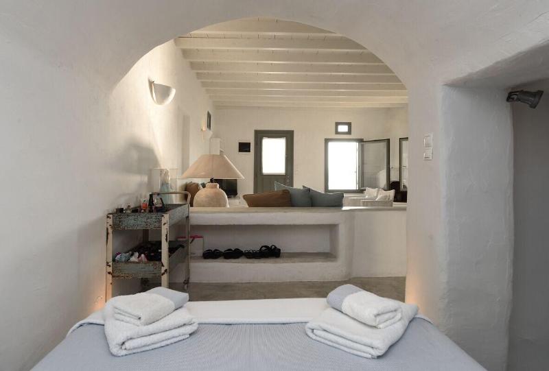 Ochre Dream Beach Sunset Villa Naousa image
