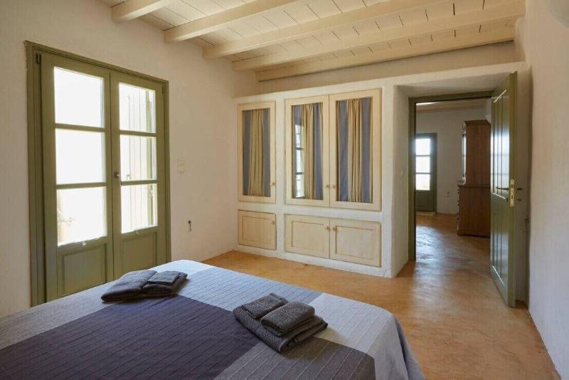 Ochre Dream Beach Sunset Villa Naousa image