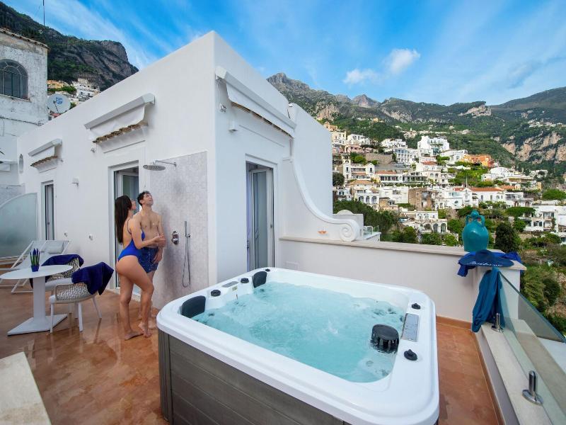 Villa Francesco Luxury Suites image