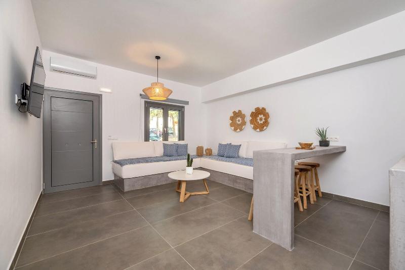 Aqualung Suites image