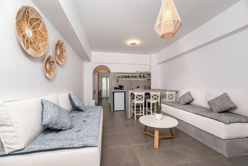 Aqualung Suites image