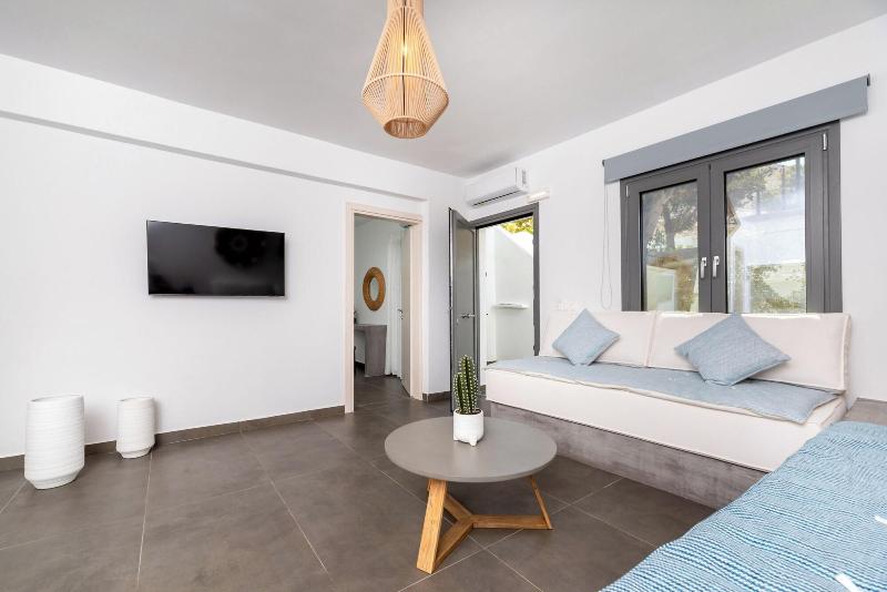 Aqualung Suites image