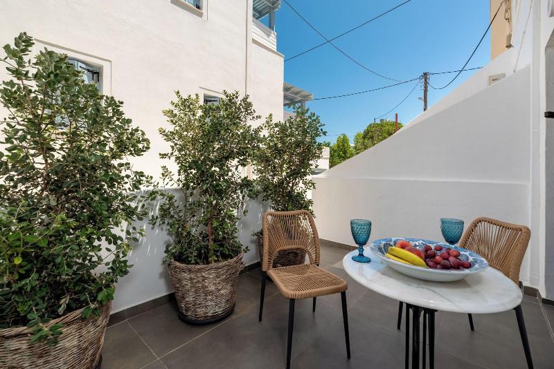 Aqualung Suites image
