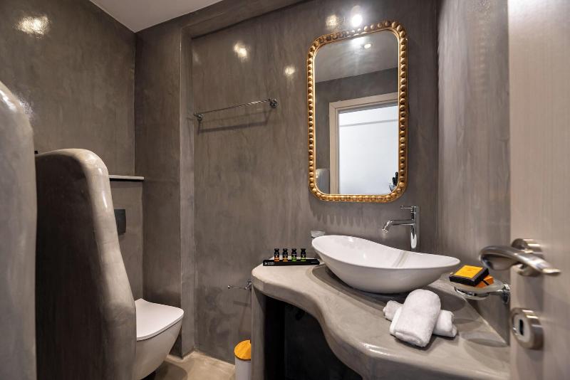 Aqualung Suites image