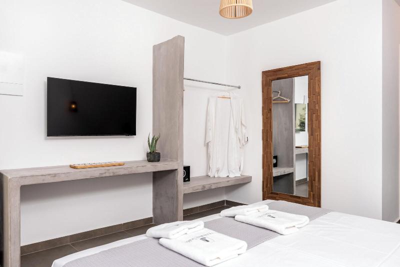 Aqualung Suites image