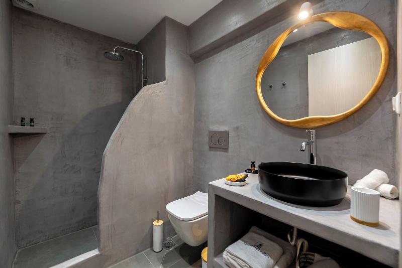 Aqualung Suites image