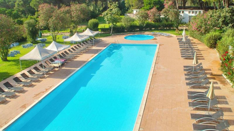 Hotel With Swimming Pool In Arborea image