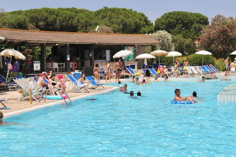 Hotel With Swimming Pool In Arborea image