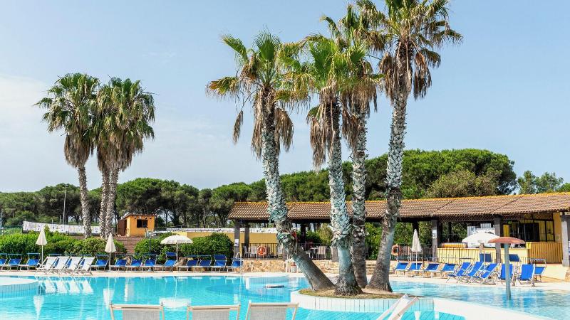 Hotel With Swimming Pool In Arborea image