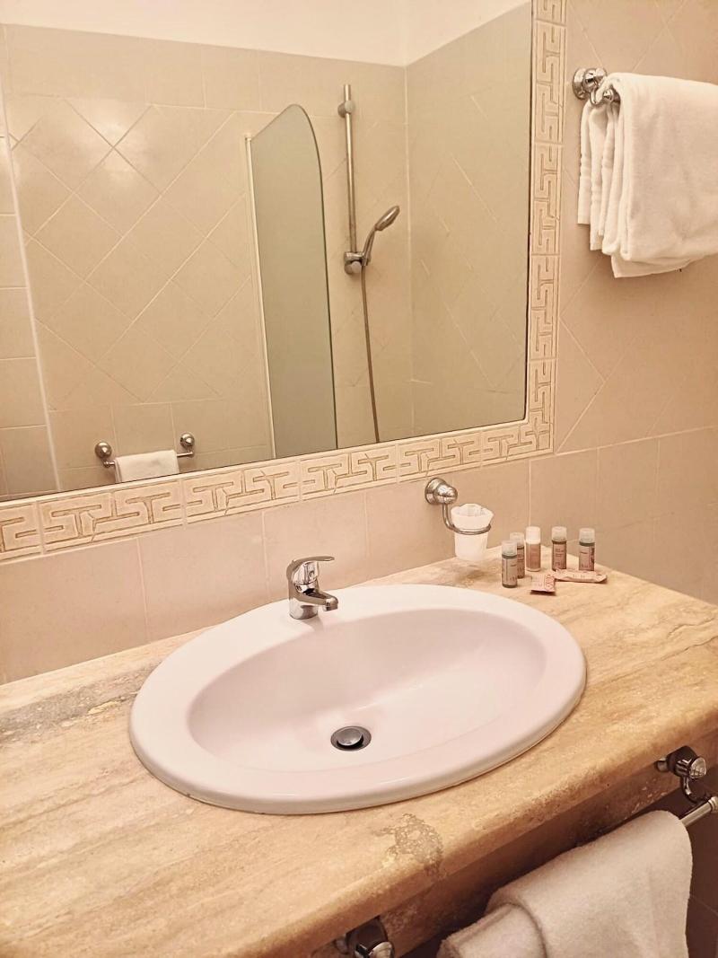 Hotel With Swimming Pool In Arborea image