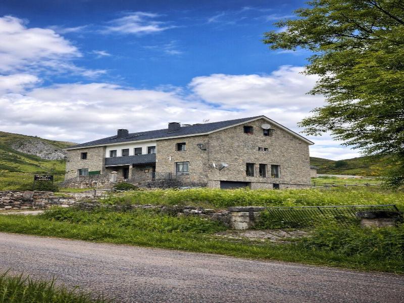 Hotel Coronel Somiedo image