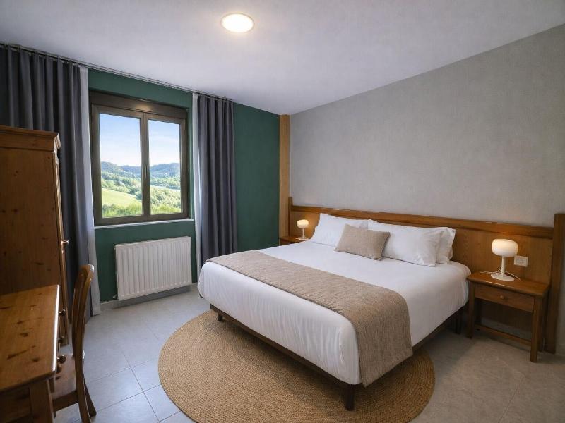 Hotel Coronel Somiedo image