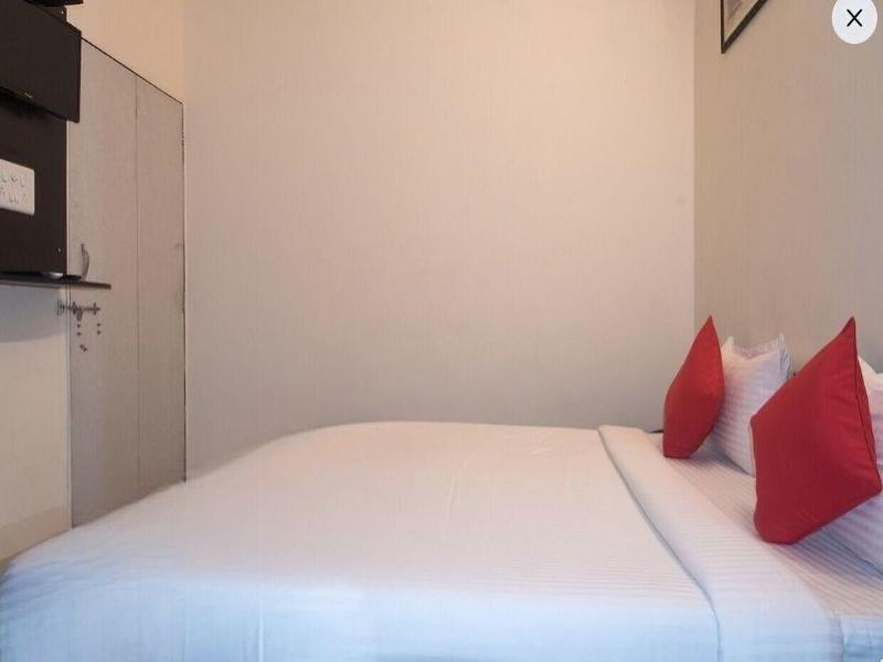 Fabhotel Angan image