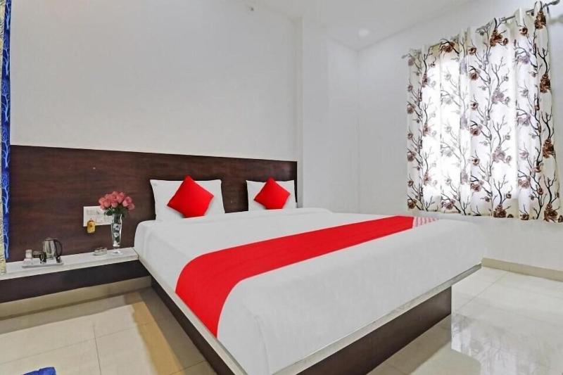 Fabhotel Angan image