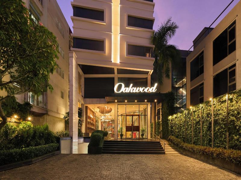 Oakwood Hotel Apartments Saigon image