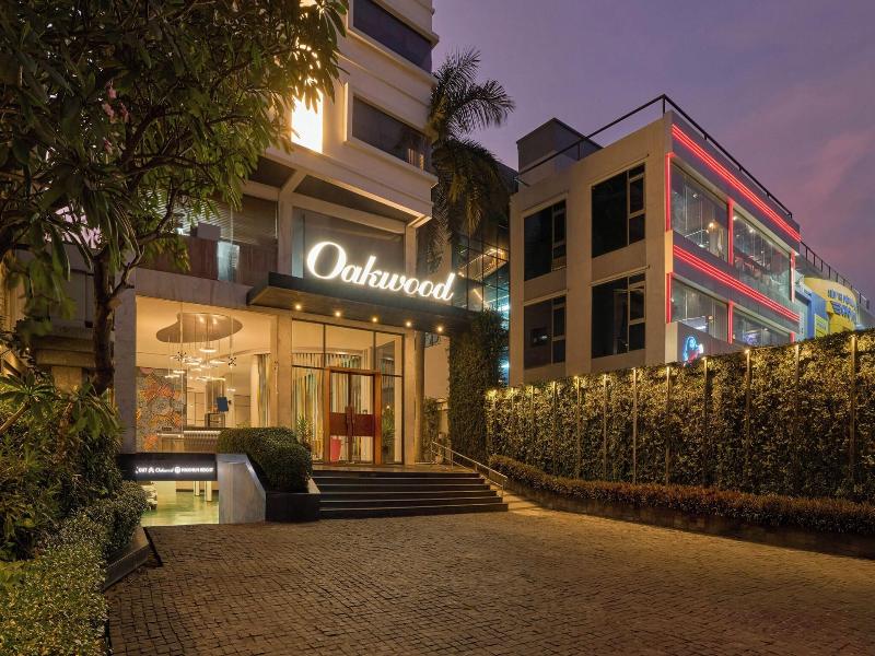 Oakwood Hotel Apartments Saigon image
