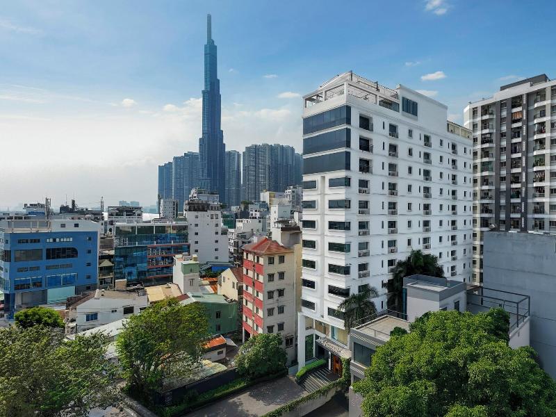 Oakwood Hotel Apartments Saigon image