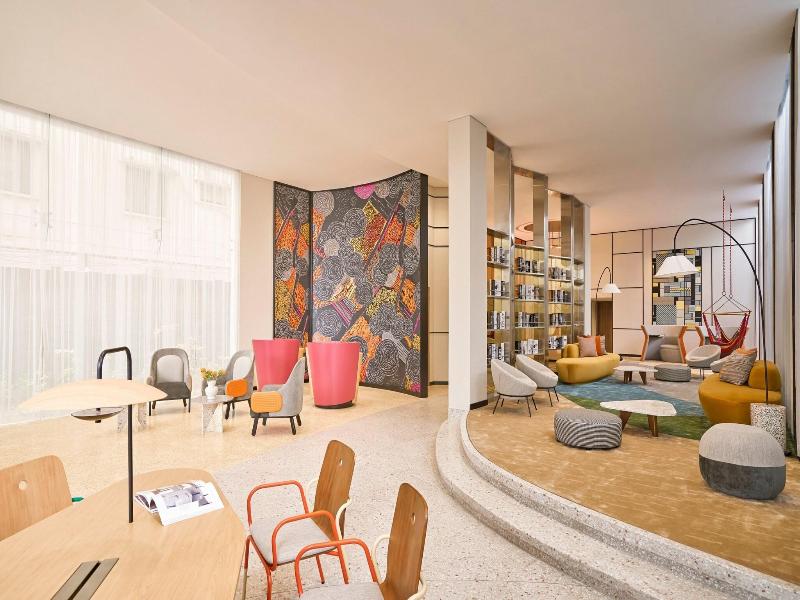 Oakwood Hotel Apartments Saigon image
