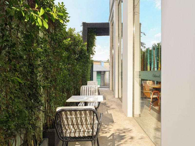 Oakwood Hotel Apartments Saigon image