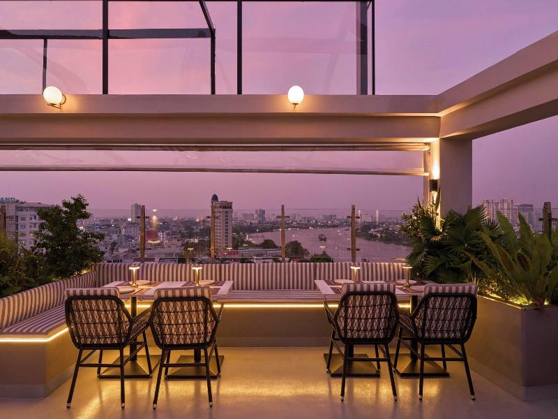 Oakwood Hotel Apartments Saigon image