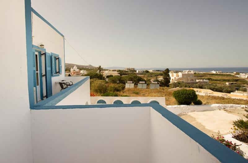 villa pelekanos santo - Image 2