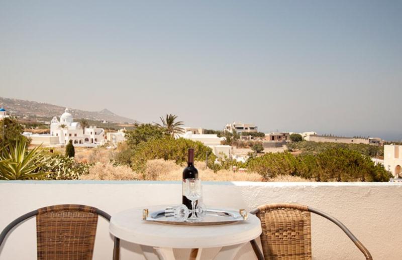 villa pelekanos santo - Image 3