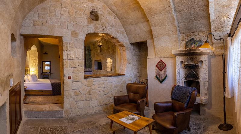 Seki Cave Suites