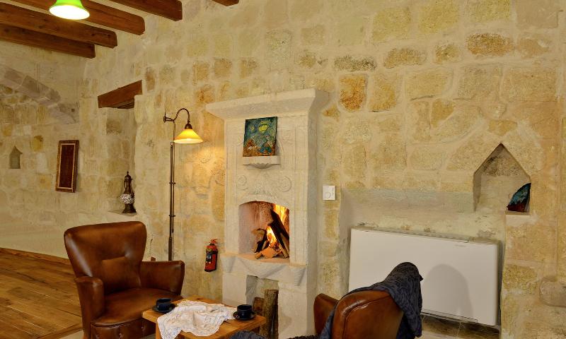 Seki Cave Suites
