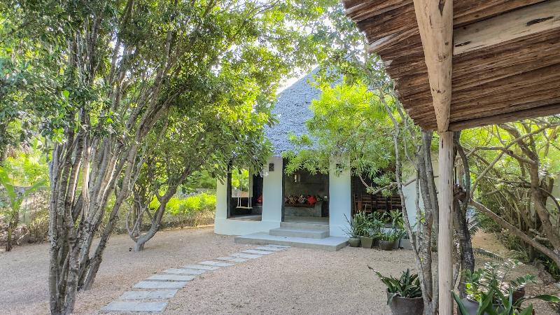 Bila Residence Suites Jambiani image