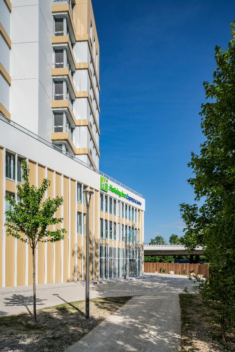 Holiday Inn Express & Suites Reims Rives De Vesle