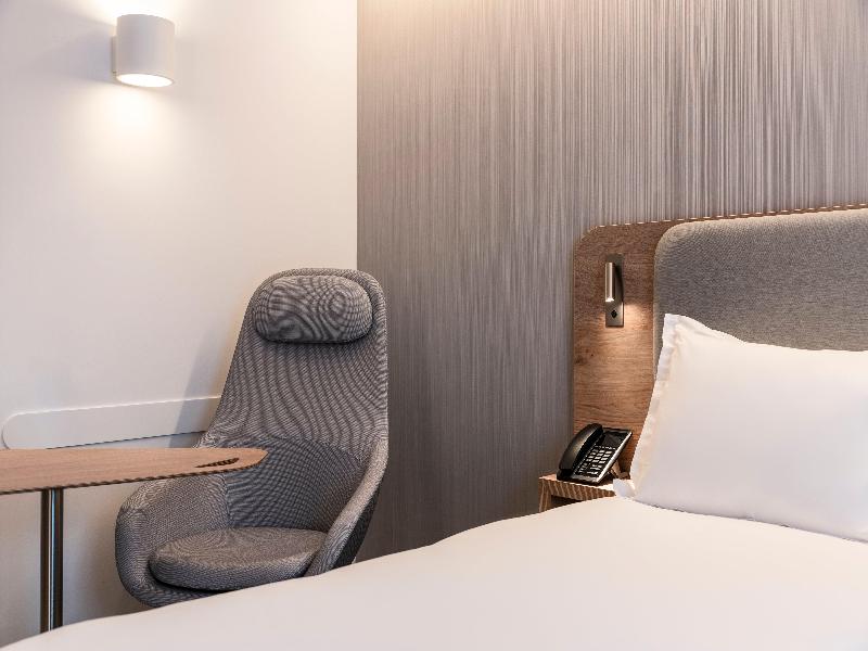 Holiday Inn Express & Suites Reims Rives De Vesle image