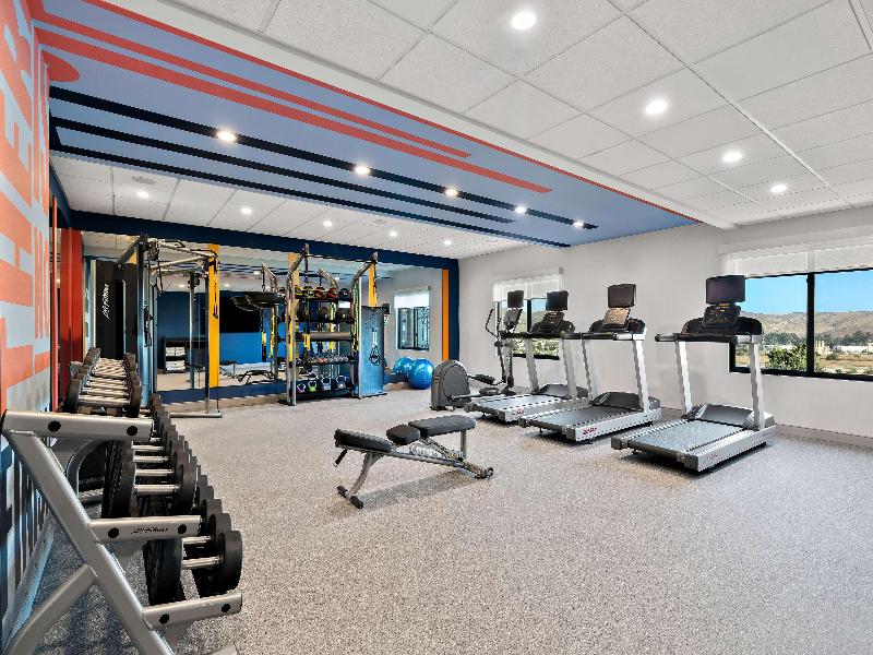Hampton Inn & Suites By Hilton Corona image