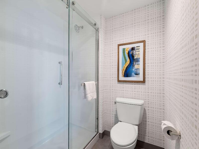 Hampton Inn & Suites By Hilton Corona image