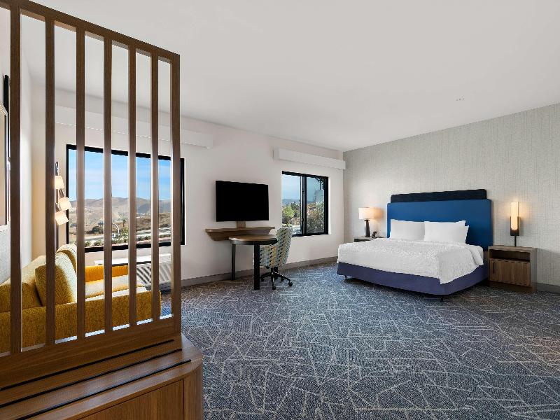 Hampton Inn & Suites By Hilton Corona image