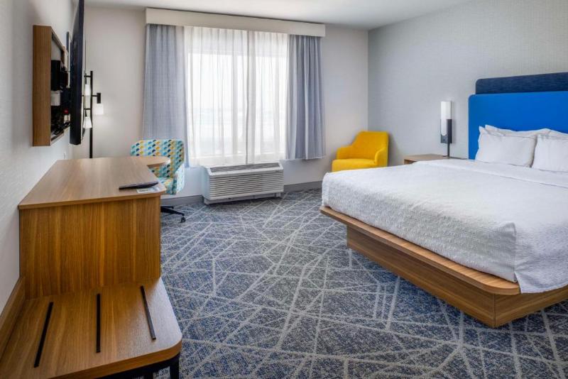 Hampton Inn By Hilton St. Louis Airport image