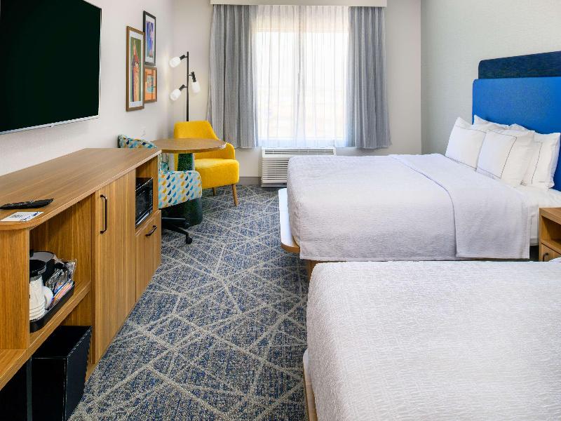 Hampton Inn By Hilton St. Louis Airport image