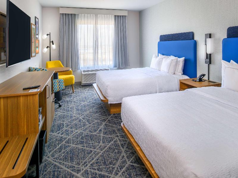 Hampton Inn By Hilton St. Louis Airport image