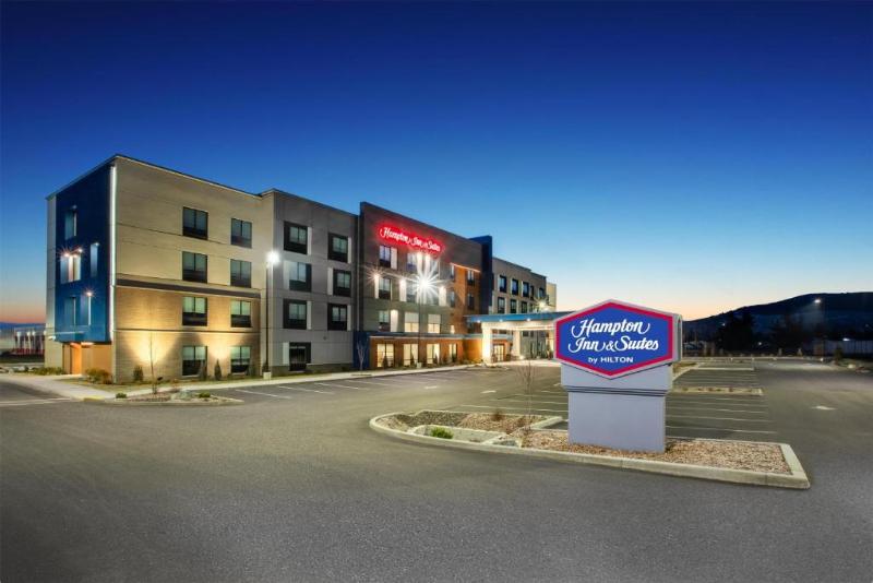 Hampton Inn & Suites By Hilton La Grande image