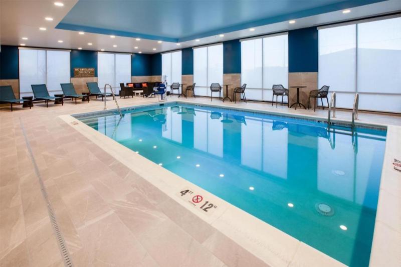 Hampton Inn & Suites By Hilton La Grande image
