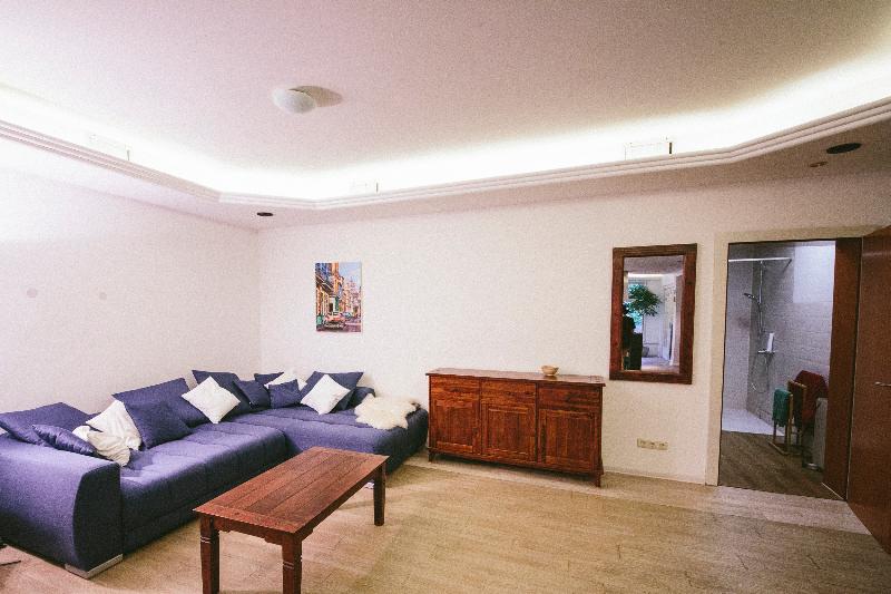 Große Und Voll Ausgestattete Apartments Im Grünen image